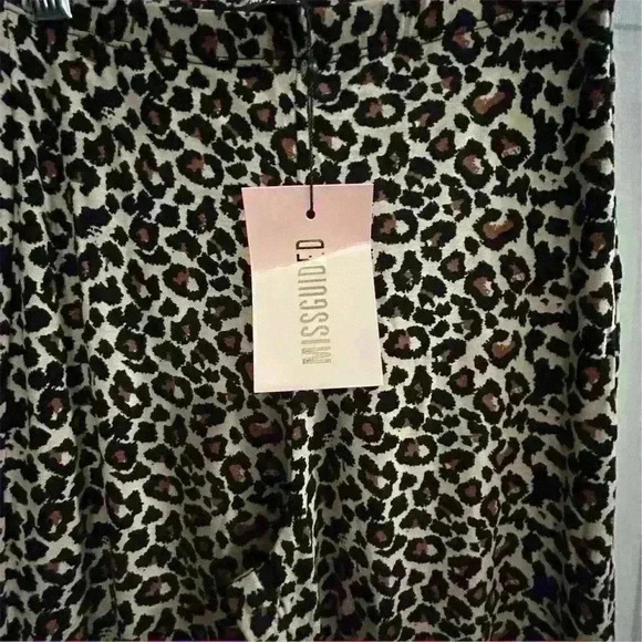 Missguided Women's Size 4 Brown Leopard Print Jersey Flare Pants Casual - Picture 6 of 12